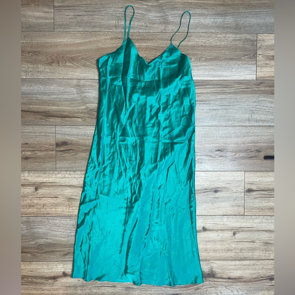 vintage Victoria's Secret 100% silk Victorian Romantic slip dress - Picture 2 of 12